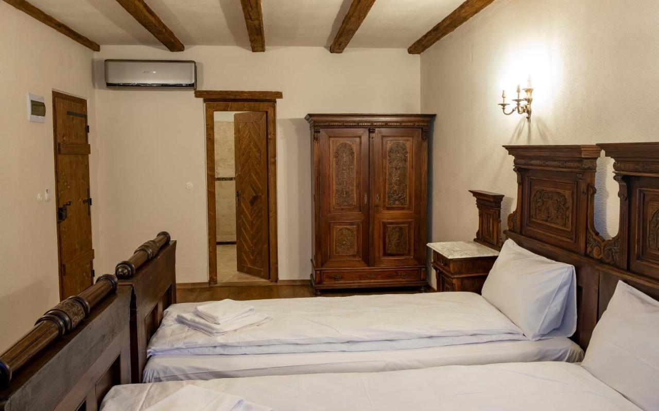 The Throne - M Museum Hotel Sighisoara Exterior photo