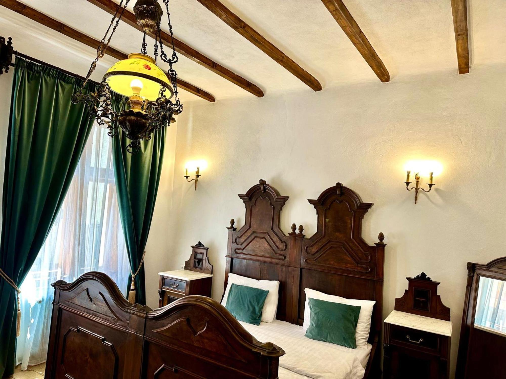 The Throne - M Museum Hotel Sighisoara Exterior photo