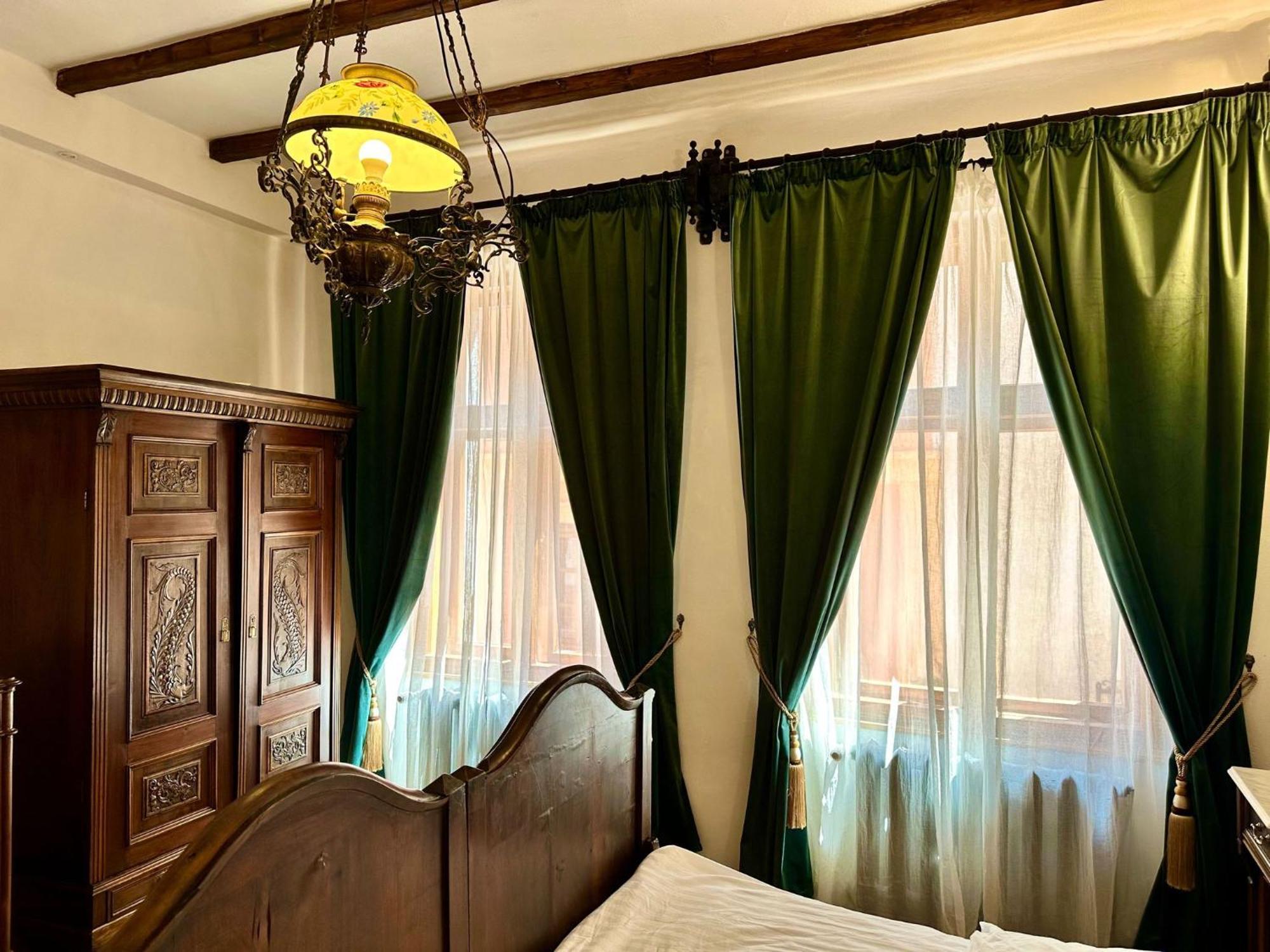 The Throne - M Museum Hotel Sighisoara Exterior photo