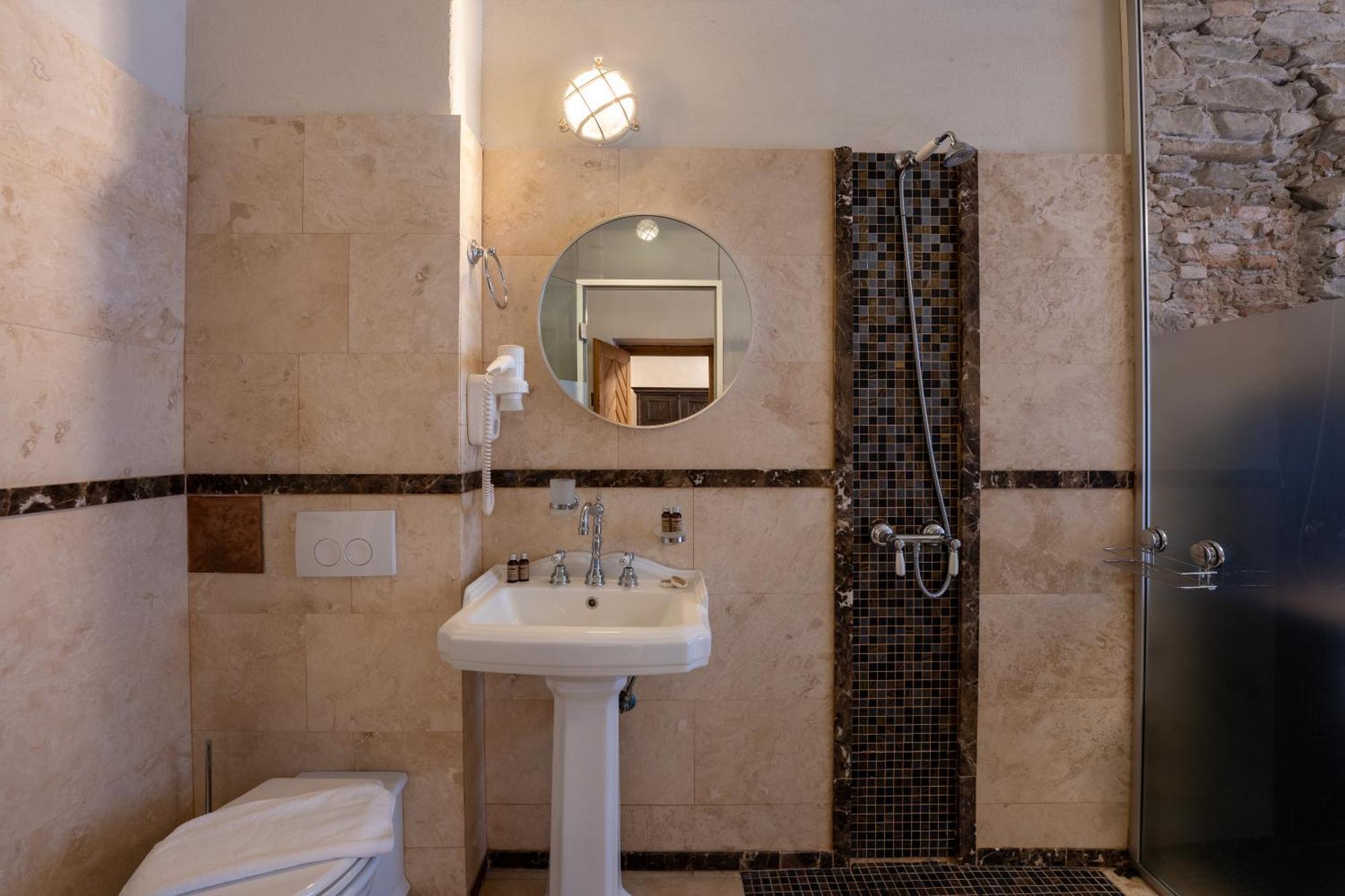 The Throne - M Museum Hotel Sighisoara Exterior photo